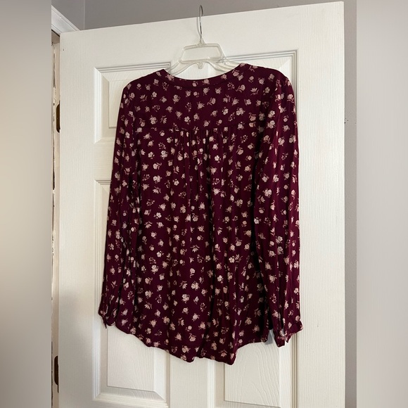 Lucky Brand Top—Size Large - Picture 6 of 7